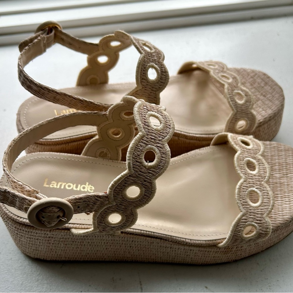 Larroudé Florence Broderie Flatform In Natural Raffia - Picture 5 of 6
